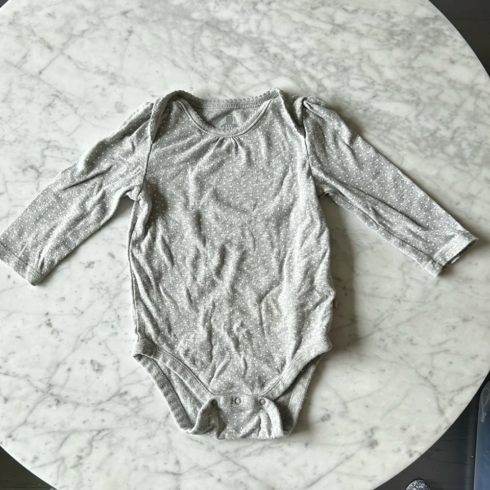 Baby gap grey polka dot set size 18-24 months